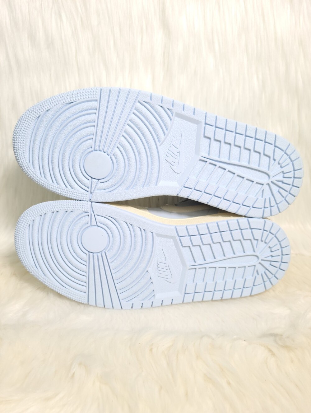 Nike Air Jordan 1 Retro Low SE Hydrogen Blue Sail Women 7.5 NEW - Picture 7 of 8